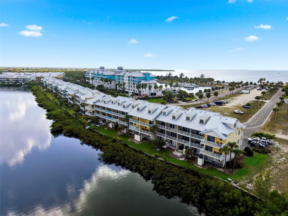 609 BAHIA BEACH BOULEVARD Ruskin, FL 33570