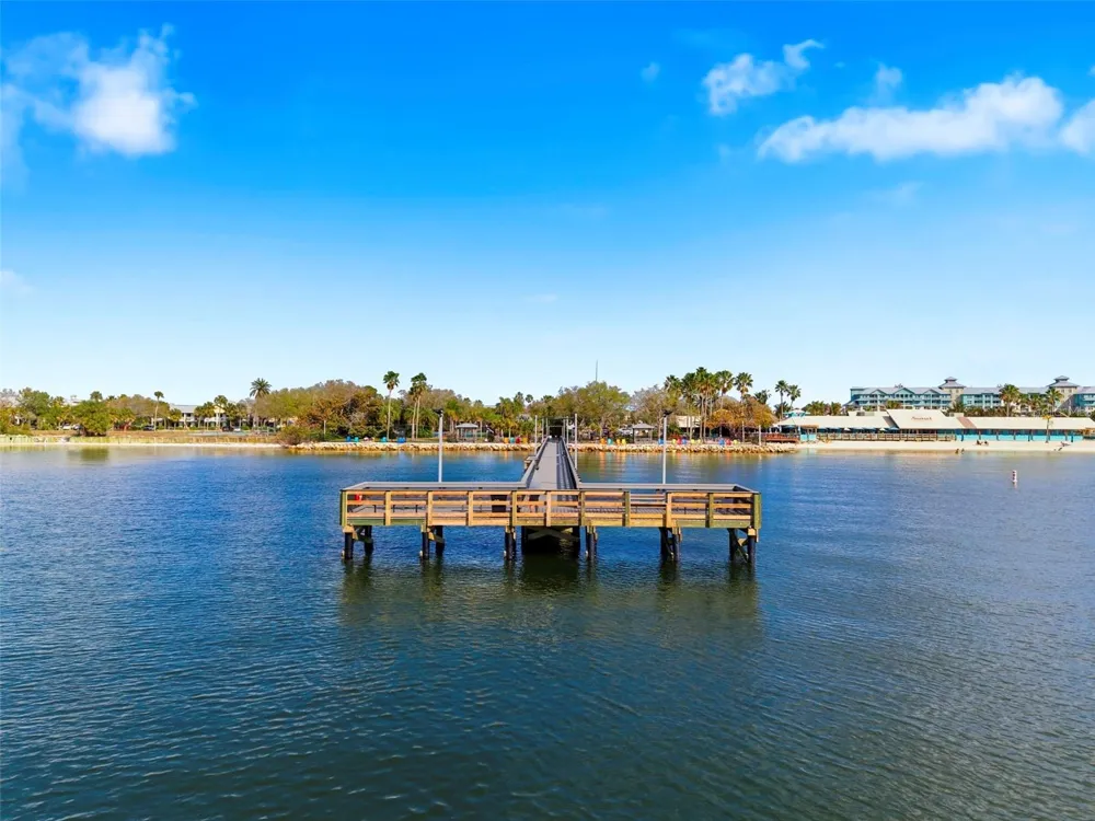 609 BAHIA BEACH BOULEVARD Ruskin, FL 33570