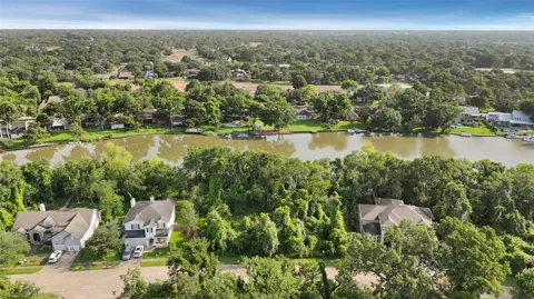 55 Island Boulevard
