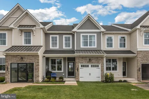 16 BALDWIN WAY