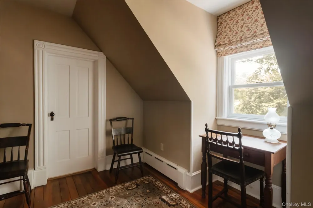 91 Old Hankins Road Callicoon, NY 12723