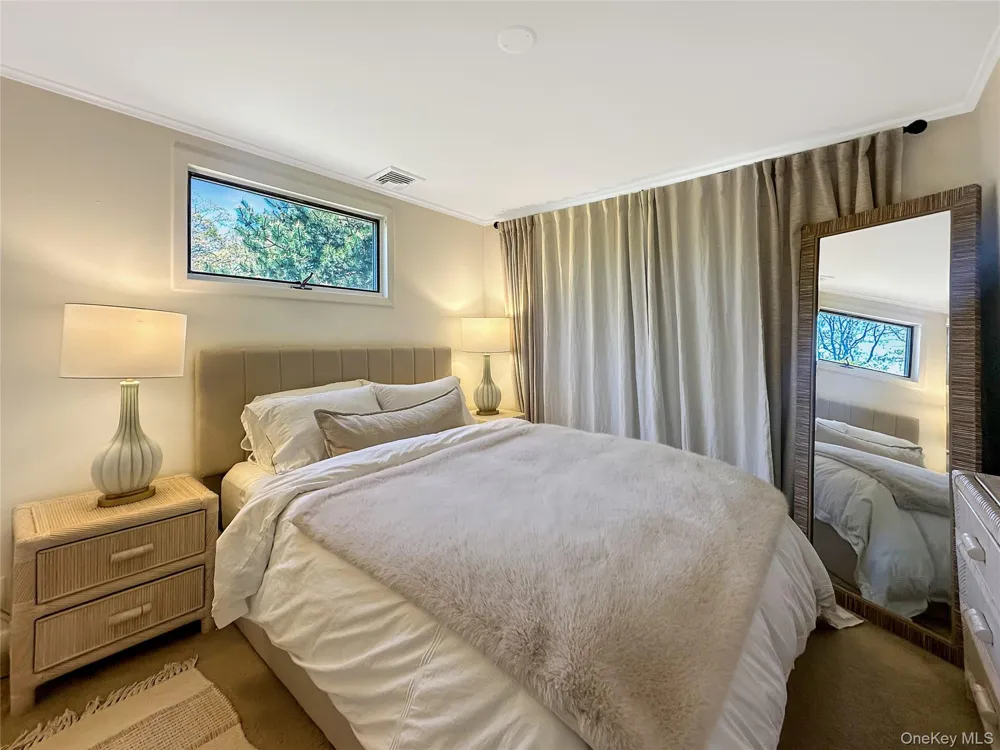 57 Nash Avenue Flanders, NY 11901