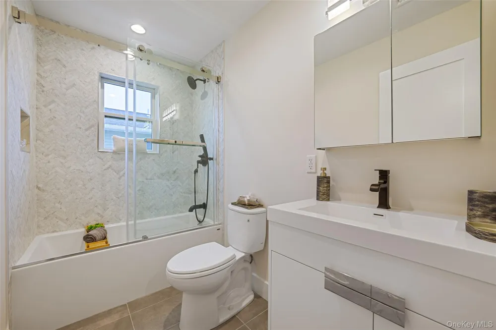 243 Mott Street Oceanside, NY 11572