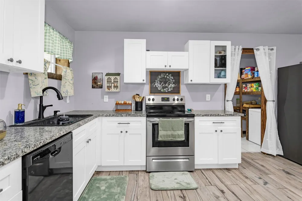 6452 Oakhill Lane Richards, TX 77873