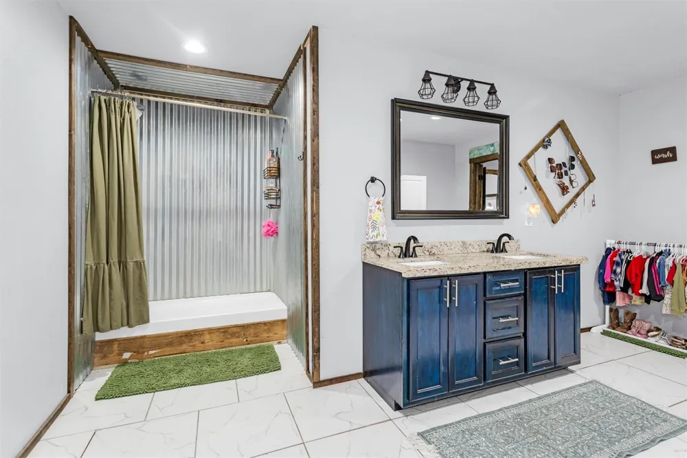 6452 Oakhill Lane Richards, TX 77873