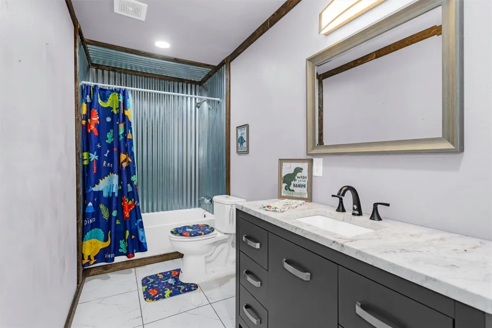 6452 Oakhill Lane Richards, TX 77873
