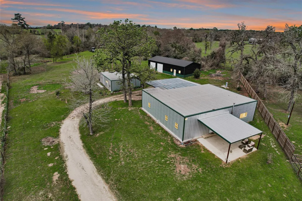 6452 Oakhill Lane Richards, TX 77873