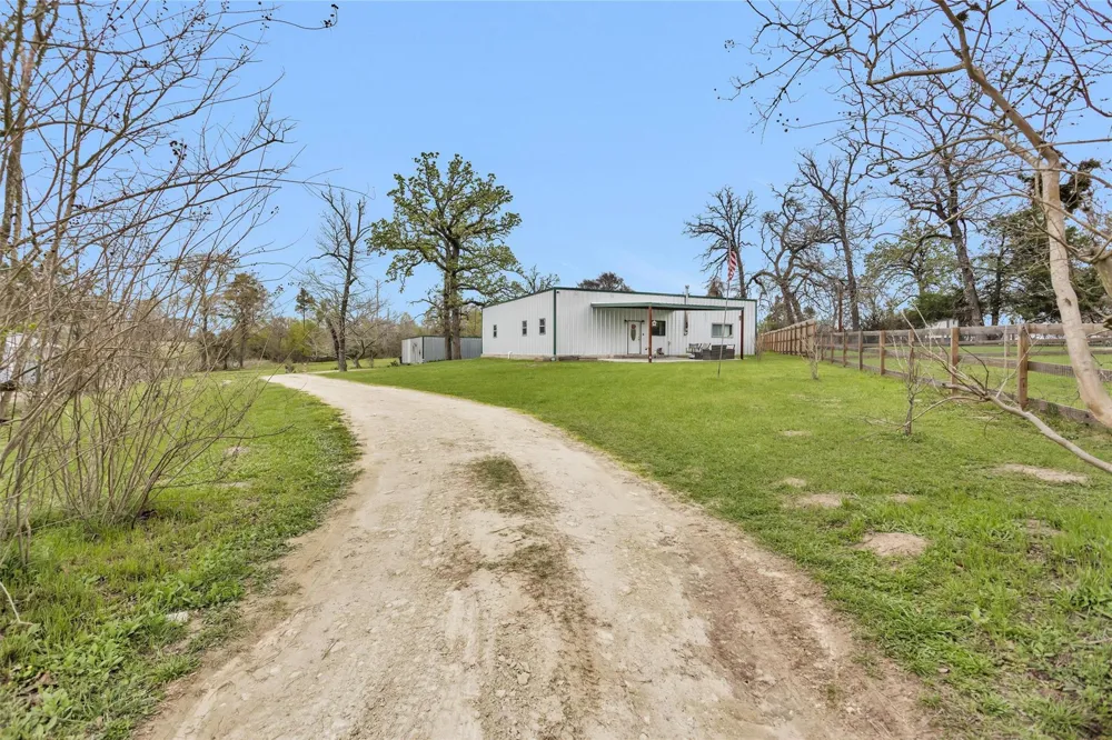 6452 Oakhill Lane Richards, TX 77873