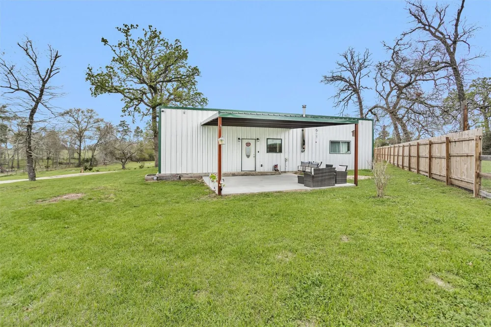 6452 Oakhill Lane Richards, TX 77873