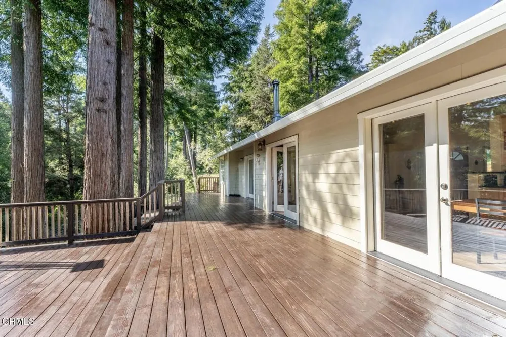 18940 Timber Pointe Drive Fort Bragg, CA 95437