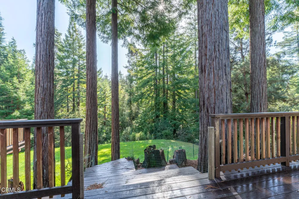 18940 Timber Pointe Drive Fort Bragg, CA 95437