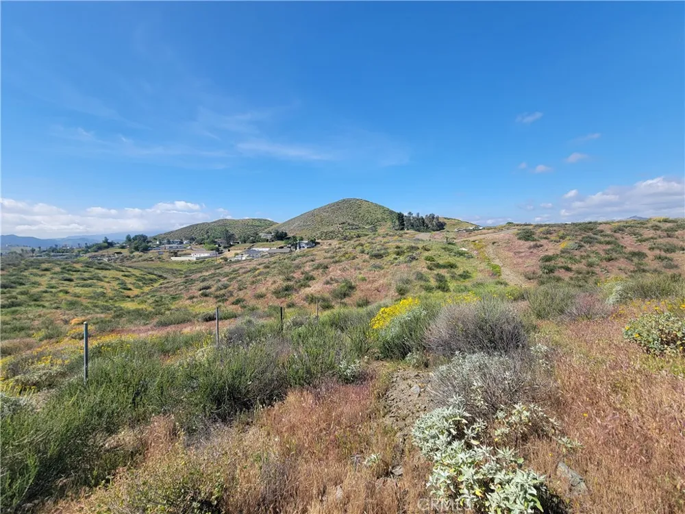 Surfiside Menifee, CA 92587