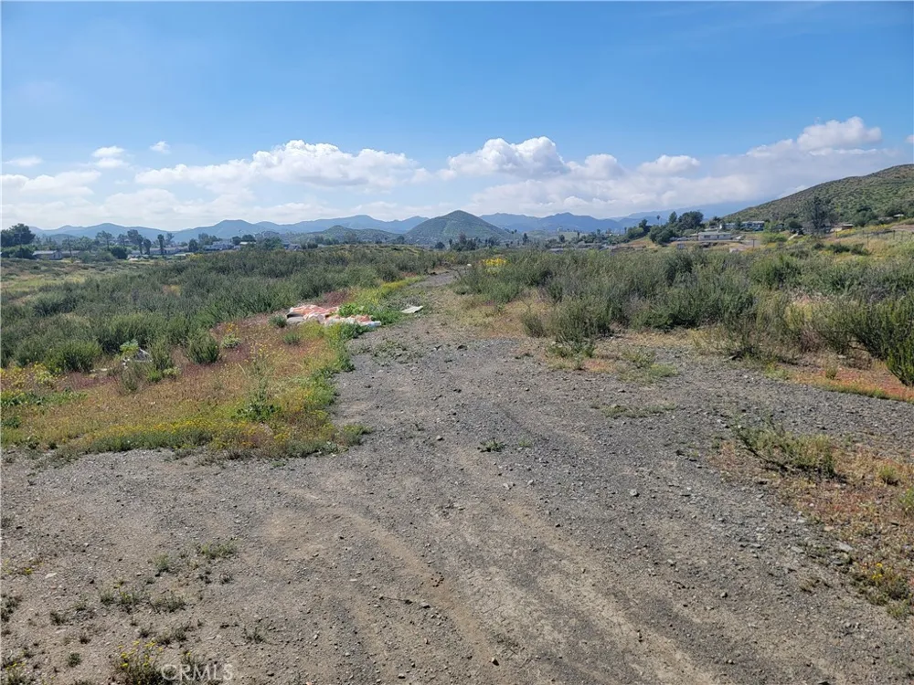 Surfiside Menifee, CA 92587