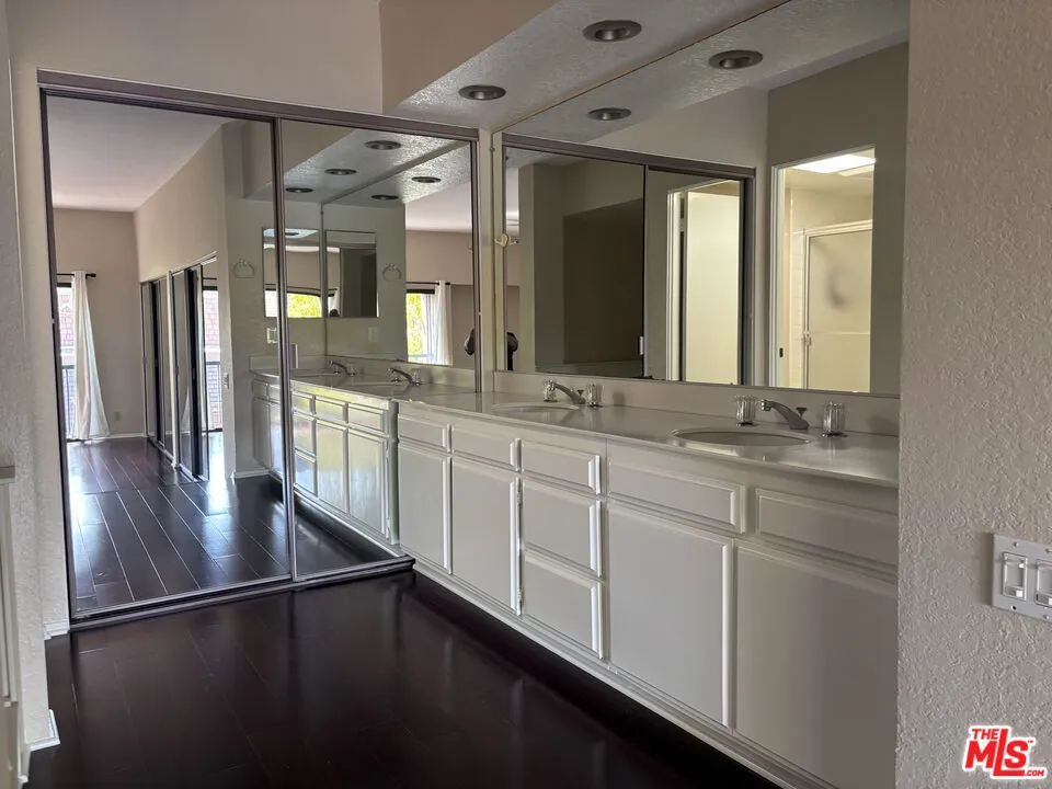 4541 Alla Road #5 Marina del Rey, CA 90292