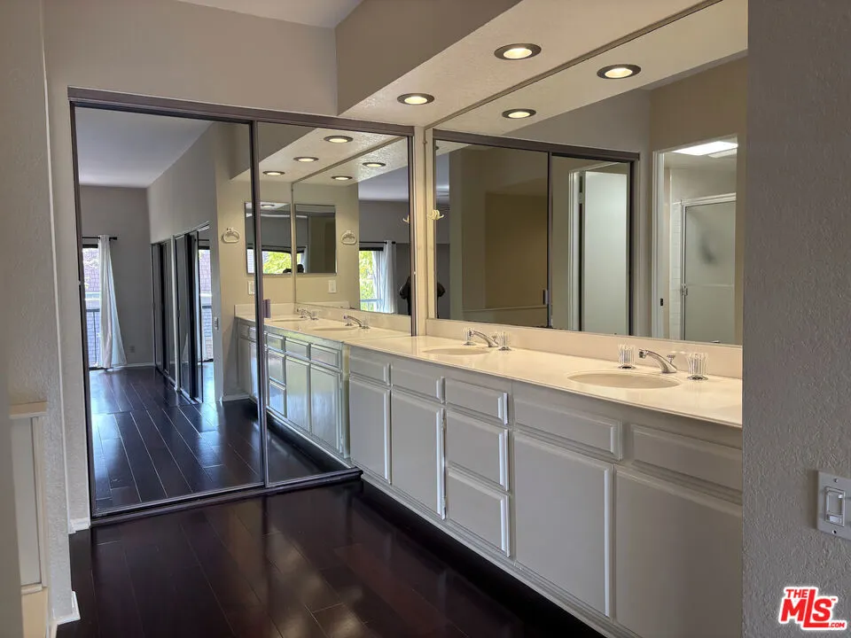 4541 Alla Road #5 Marina del Rey, CA 90292