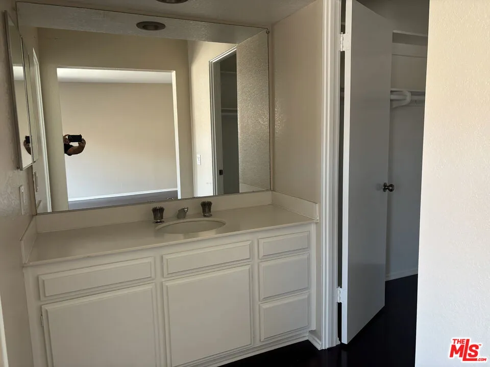 4541 Alla Road #5 Marina del Rey, CA 90292