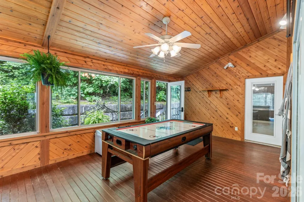 6 Grouse Terrace Fairview, NC 28730