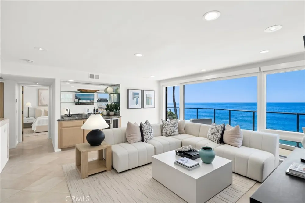 921 Gaviota Drive Laguna Beach, CA 92651