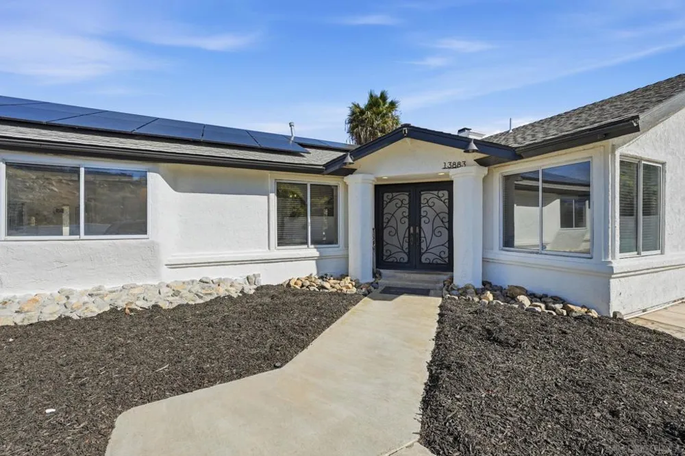 13883 Sage Mountain Ln Jamul, CA 91935