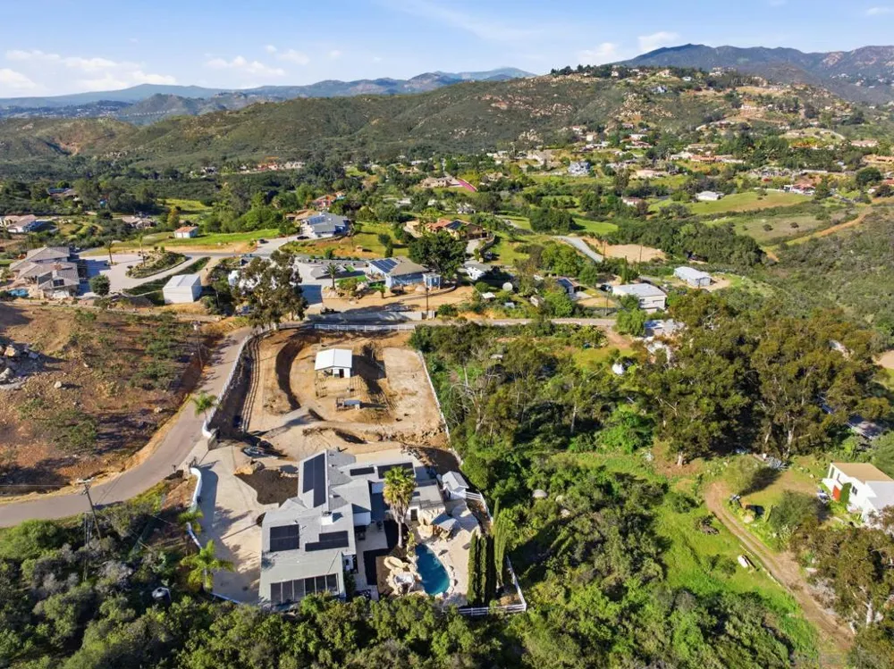 13883 Sage Mountain Ln Jamul, CA 91935