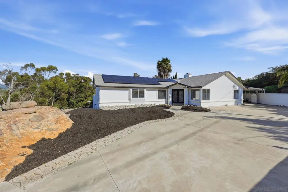 13883 Sage Mountain Ln Jamul, CA 91935