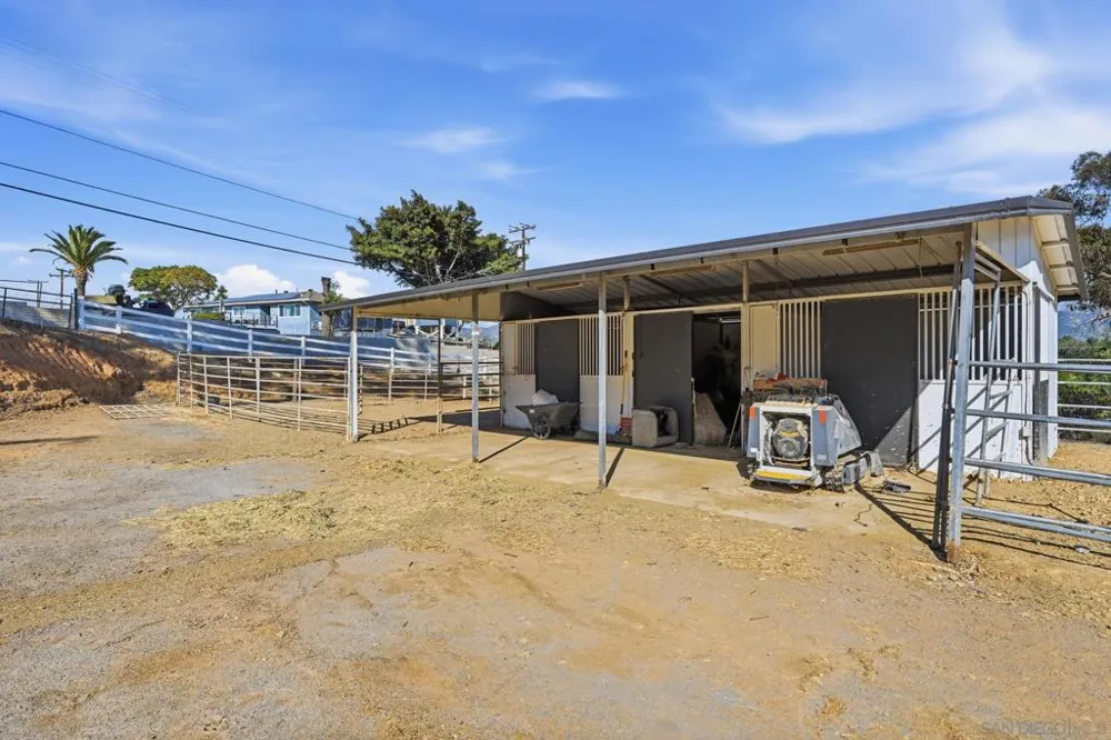 13883 Sage Mountain Ln Jamul, CA 91935