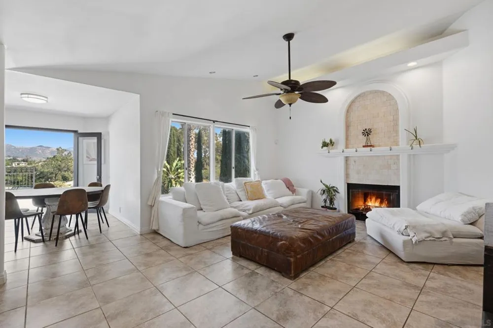 13883 Sage Mountain Ln Jamul, CA 91935