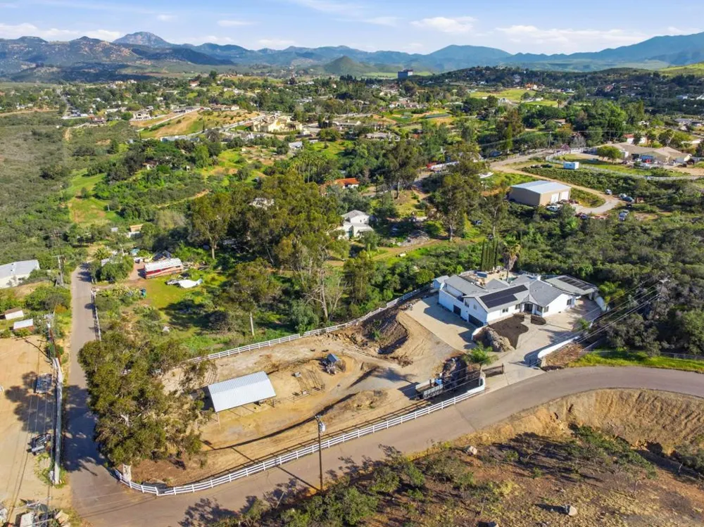 13883 Sage Mountain Ln Jamul, CA 91935