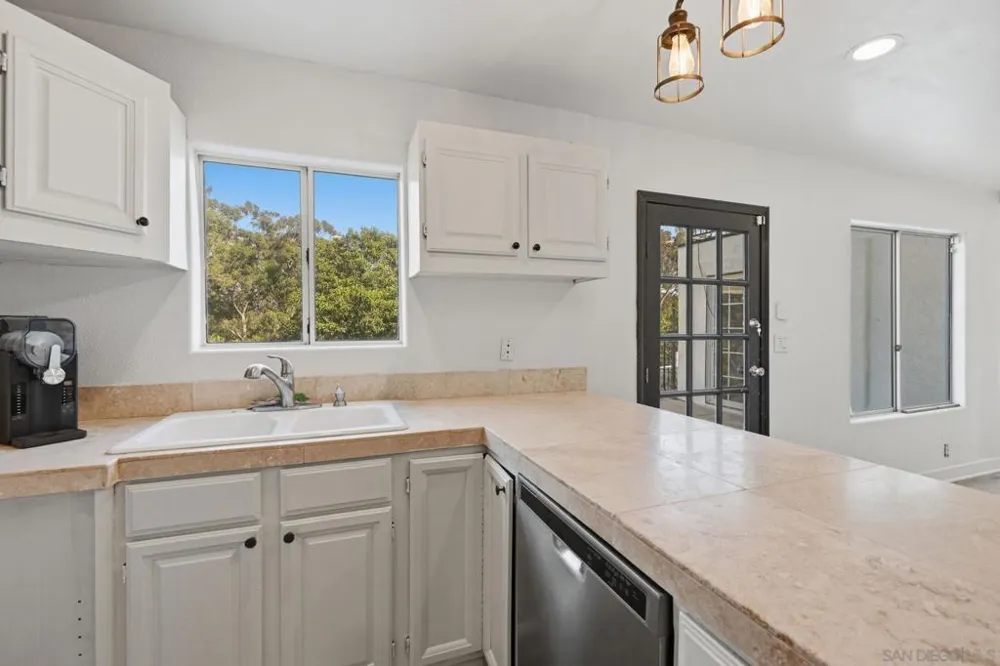 13883 Sage Mountain Ln Jamul, CA 91935