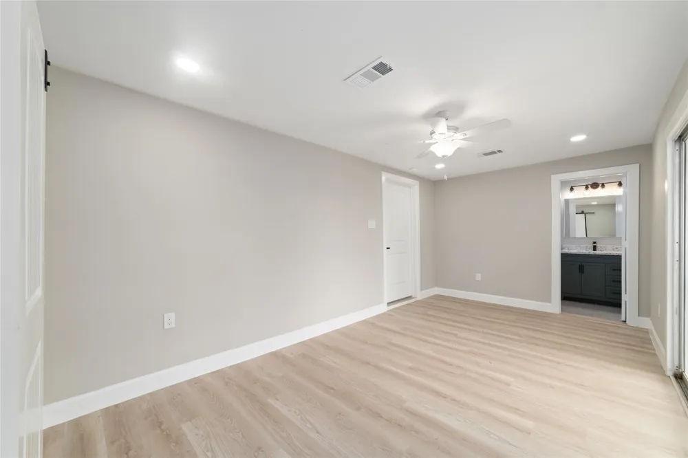 1416 E Avenue B Bay City, TX 77414