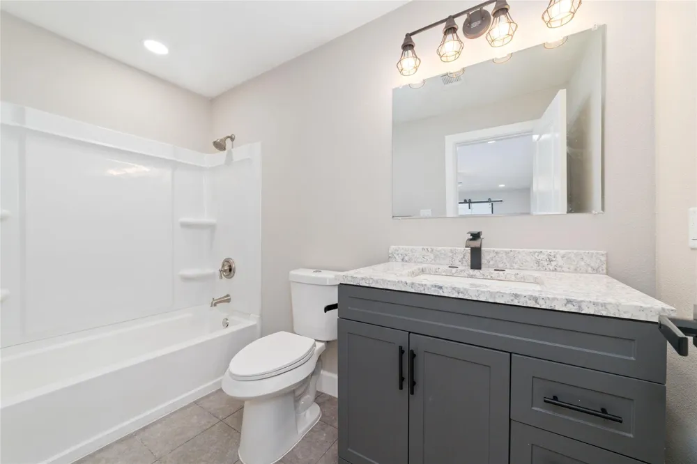 1416 E Avenue B Bay City, TX 77414