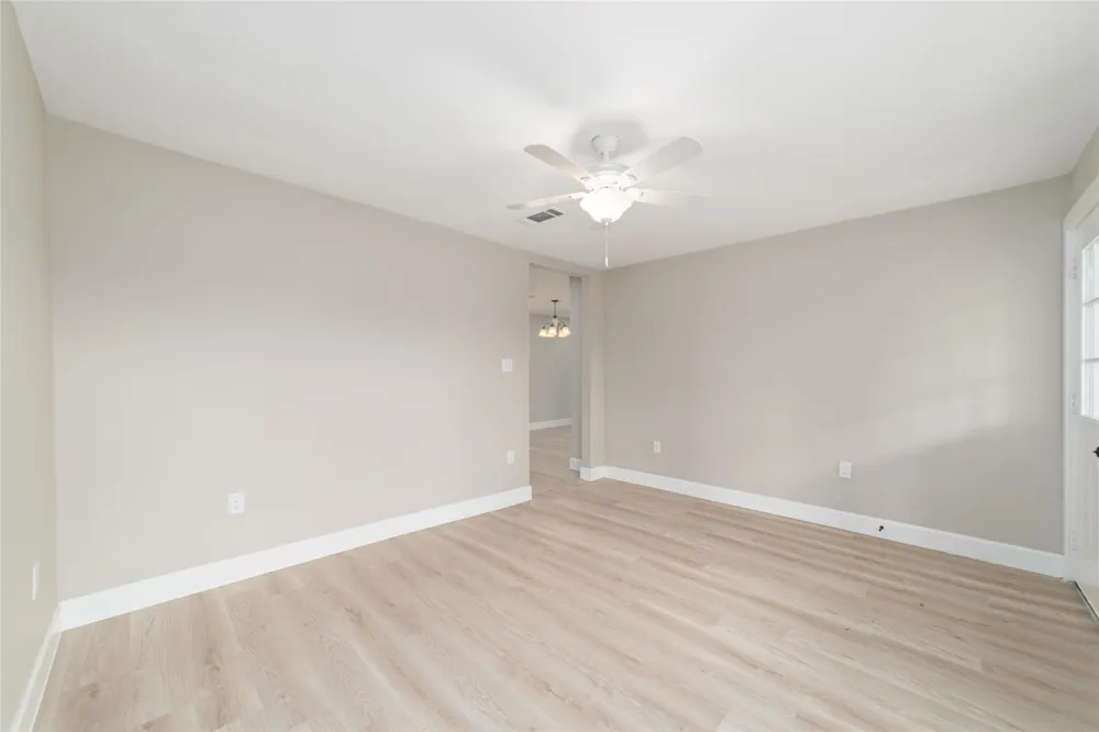 1416 E Avenue B Bay City, TX 77414