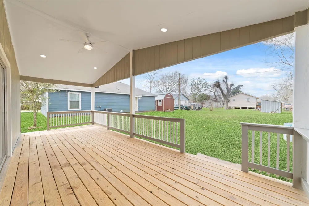 1416 E Avenue B Bay City, TX 77414