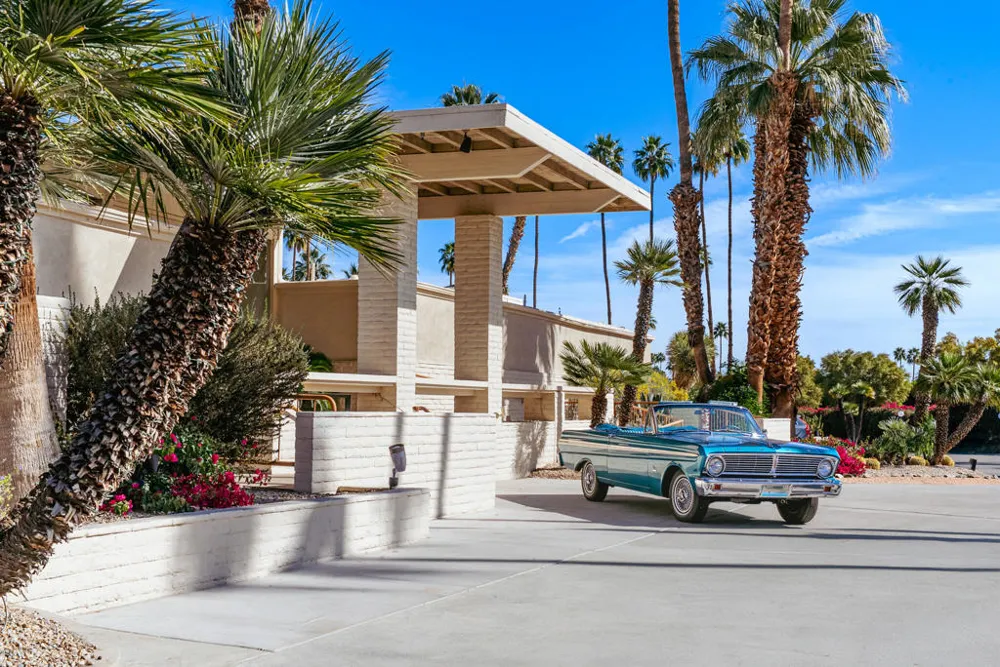 449 Desert Lakes Drive Palm Springs, CA 92264