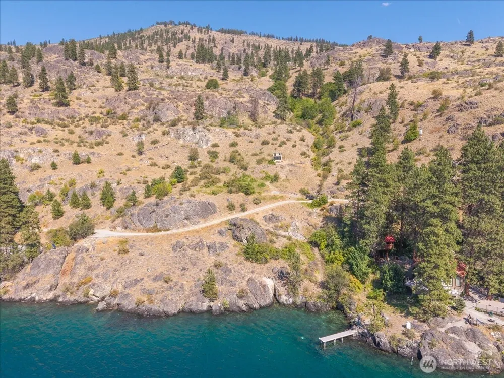 2570 Emerson Acres Road Manson, WA 98831