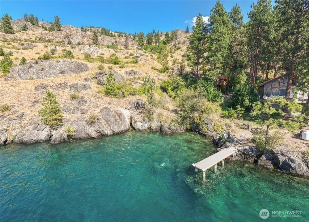 2570 Emerson Acres Road Manson, WA 98831