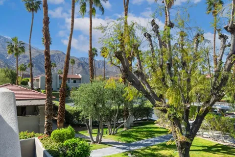 351 Hermosa Drive #4b2