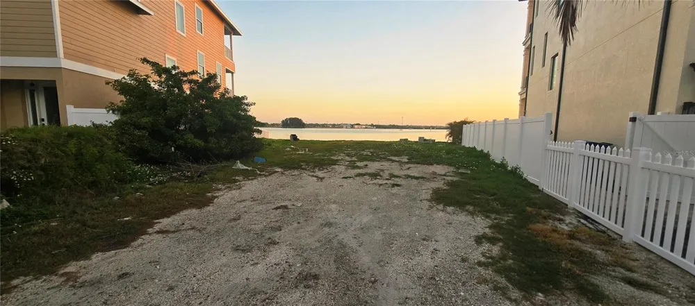 376 145TH AVENUE E Madeira Beach, FL 33708
