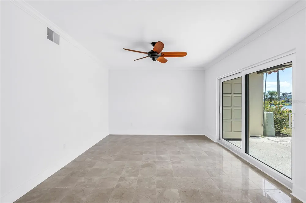 509 PLAZA SEVILLE COURT #19 Treasure Island, FL 33706