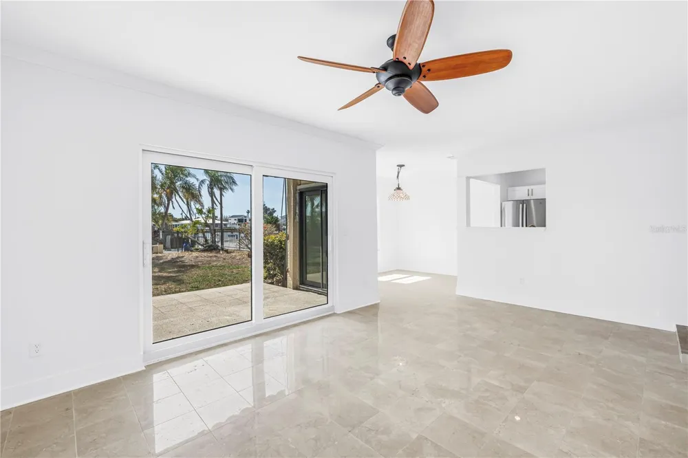 509 PLAZA SEVILLE COURT #19 Treasure Island, FL 33706