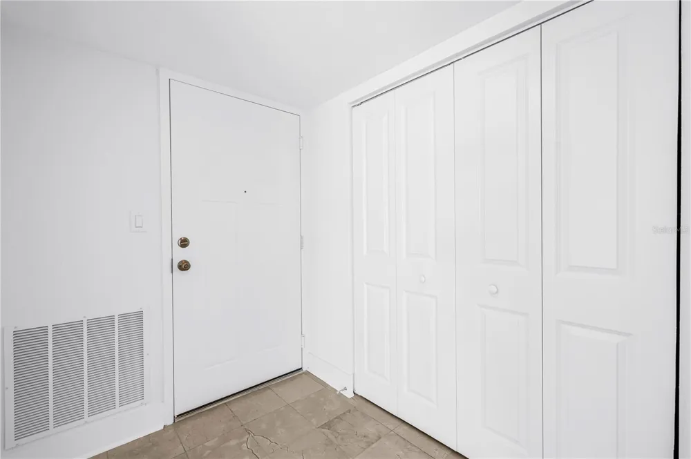 509 PLAZA SEVILLE COURT #19 Treasure Island, FL 33706