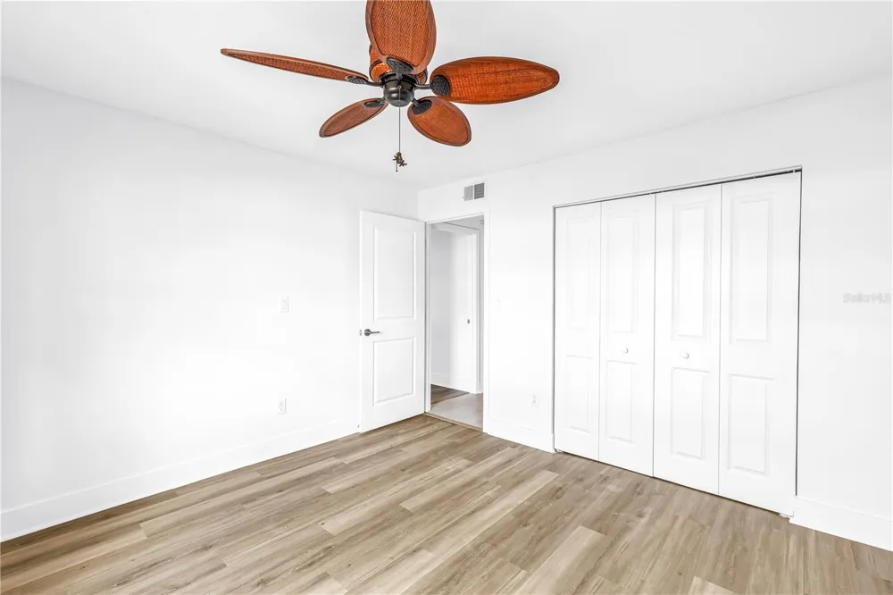 509 PLAZA SEVILLE COURT #19 Treasure Island, FL 33706