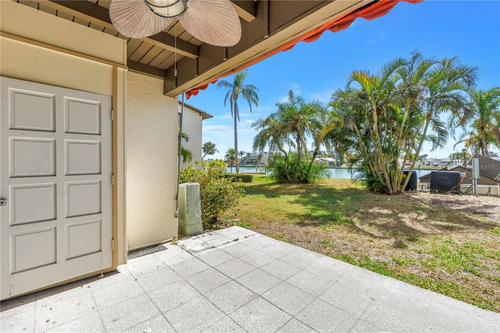 509 PLAZA SEVILLE COURT #19 Treasure Island, FL 33706