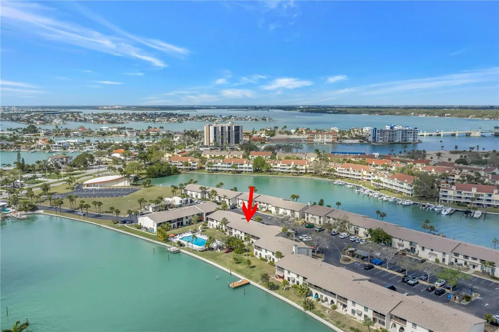 509 PLAZA SEVILLE COURT #19 Treasure Island, FL 33706