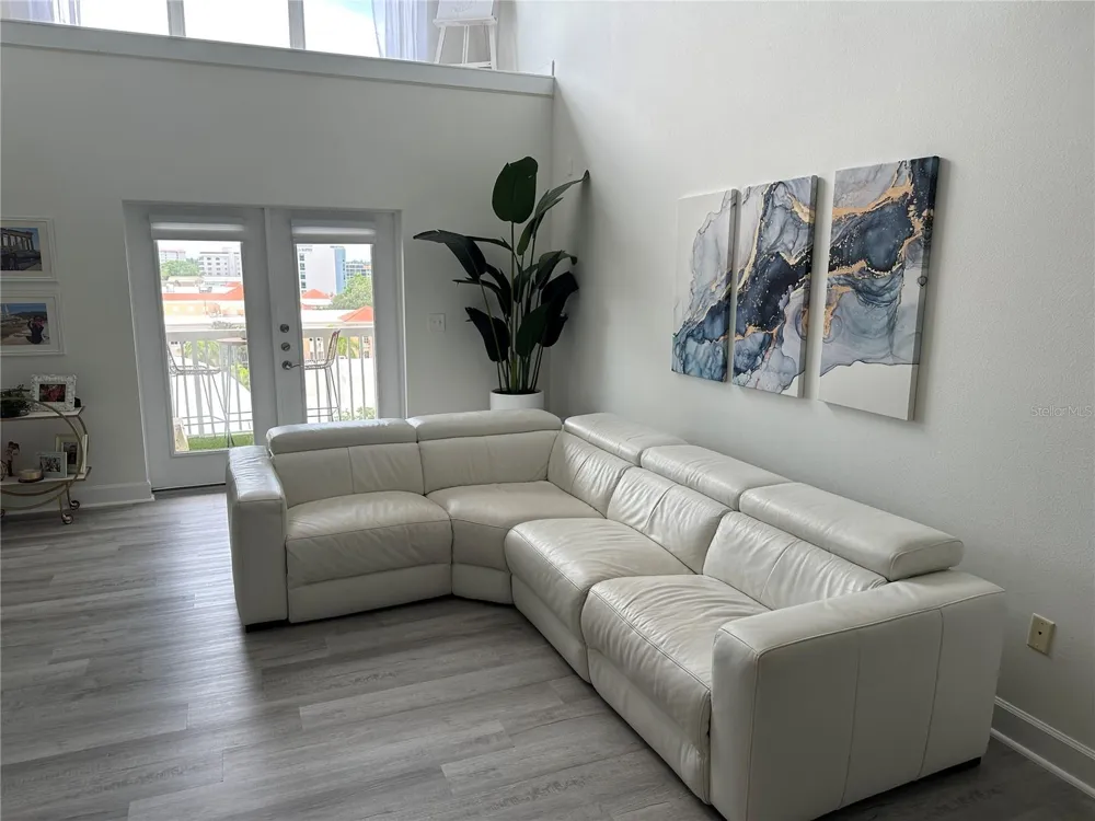 808 3RD AVENUE W #701 Bradenton, FL 34205