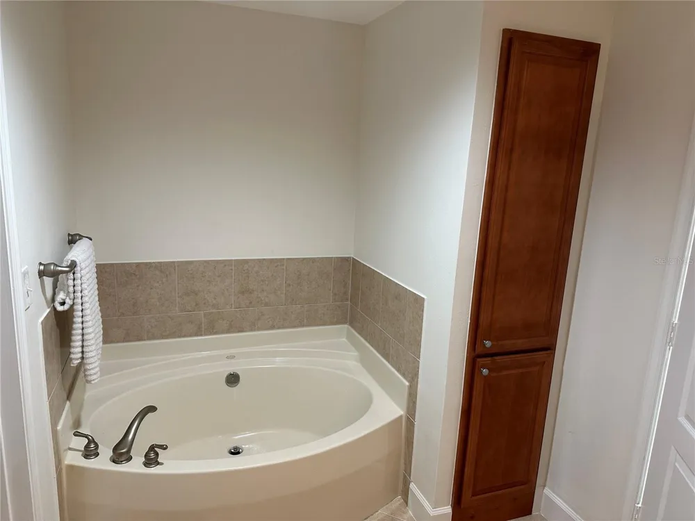 808 3RD AVENUE W #701 Bradenton, FL 34205
