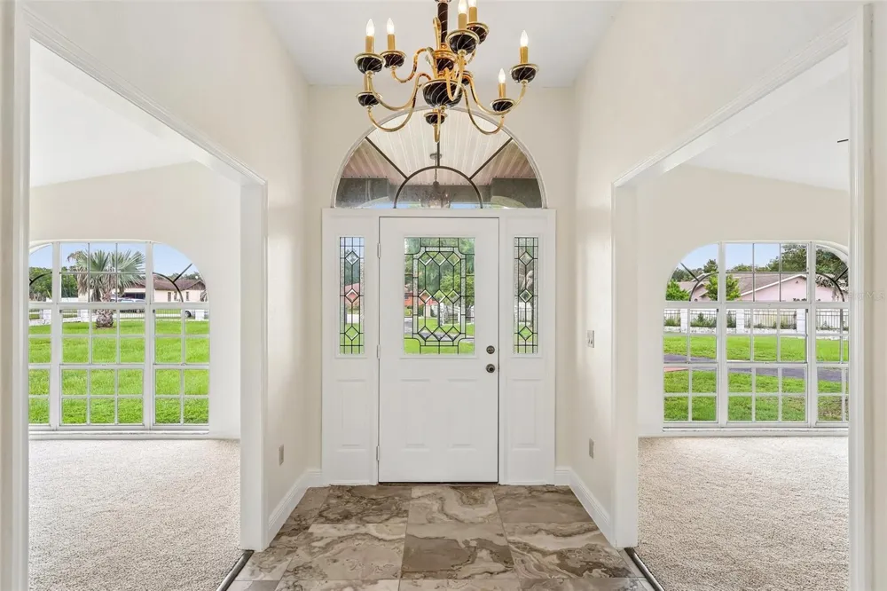 7026 PINEHAVEN DRIVE Lakeland, FL 33810