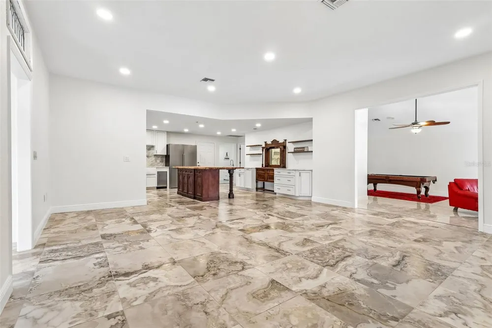 7026 PINEHAVEN DRIVE Lakeland, FL 33810