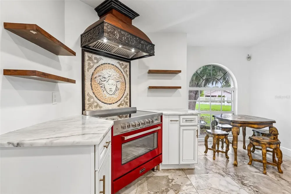 7026 PINEHAVEN DRIVE Lakeland, FL 33810