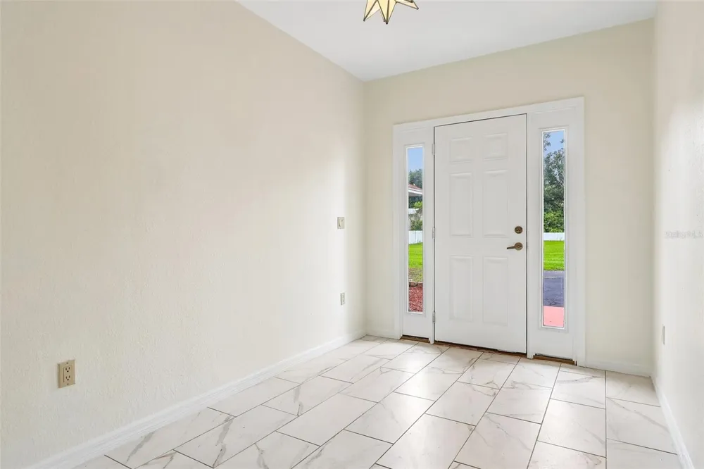 7026 PINEHAVEN DRIVE Lakeland, FL 33810